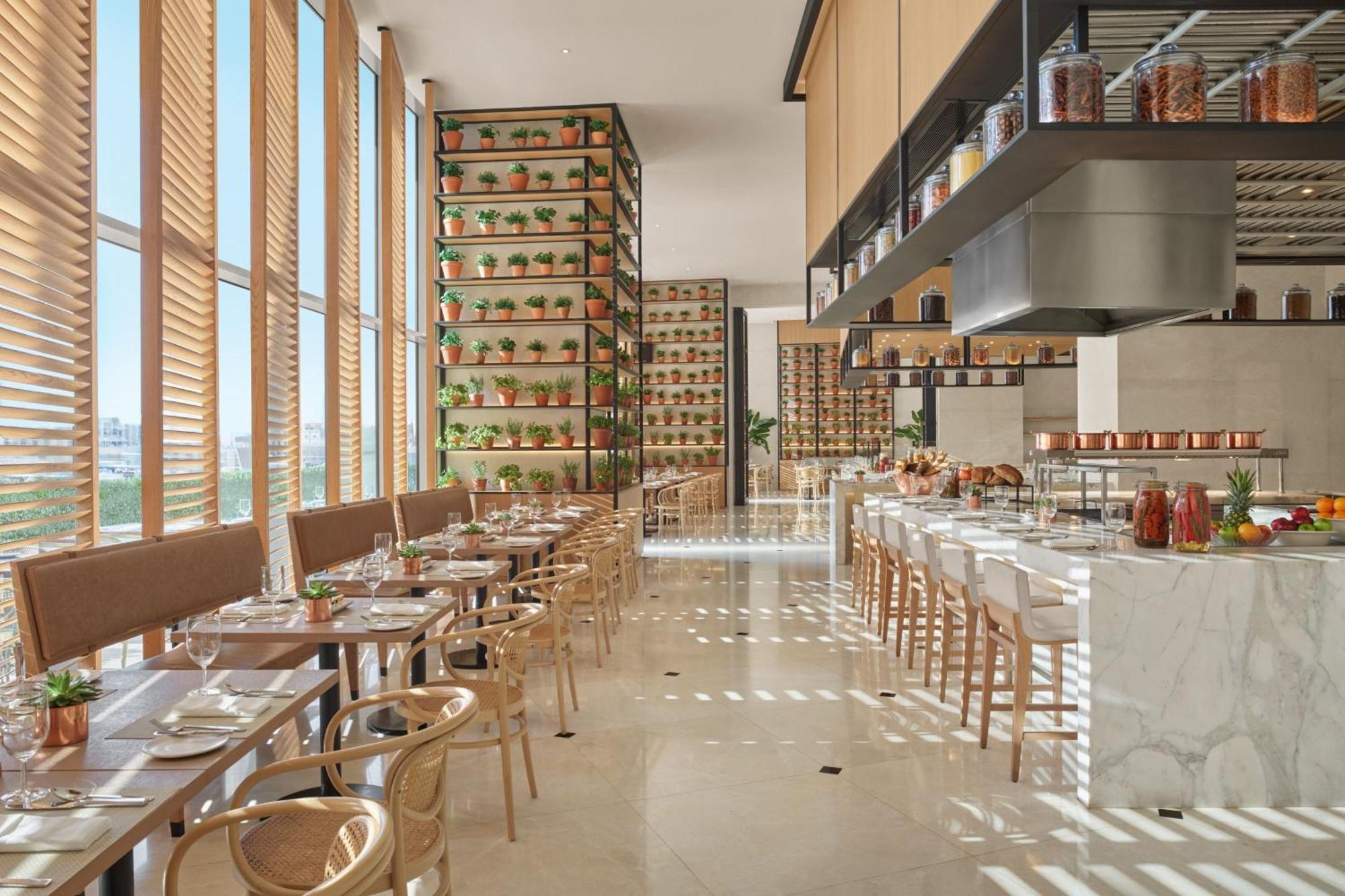 The Abu Dhabi Edition Exterior photo The restaurant