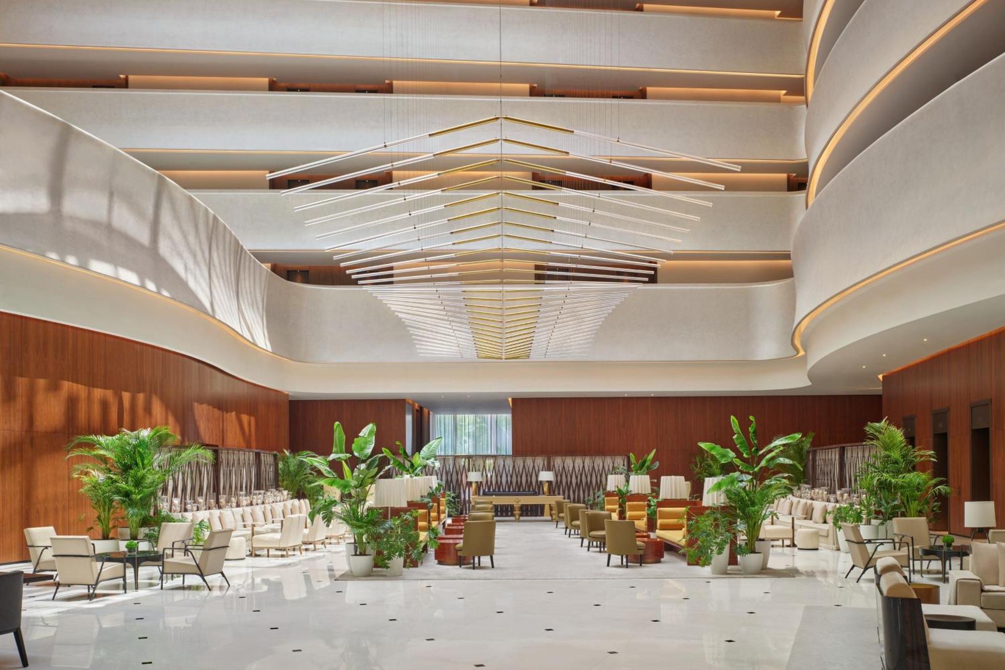 The Abu Dhabi Edition Exterior photo Lobby